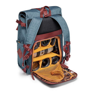 National Geographic Australia camera and laptop backpack for DSLR